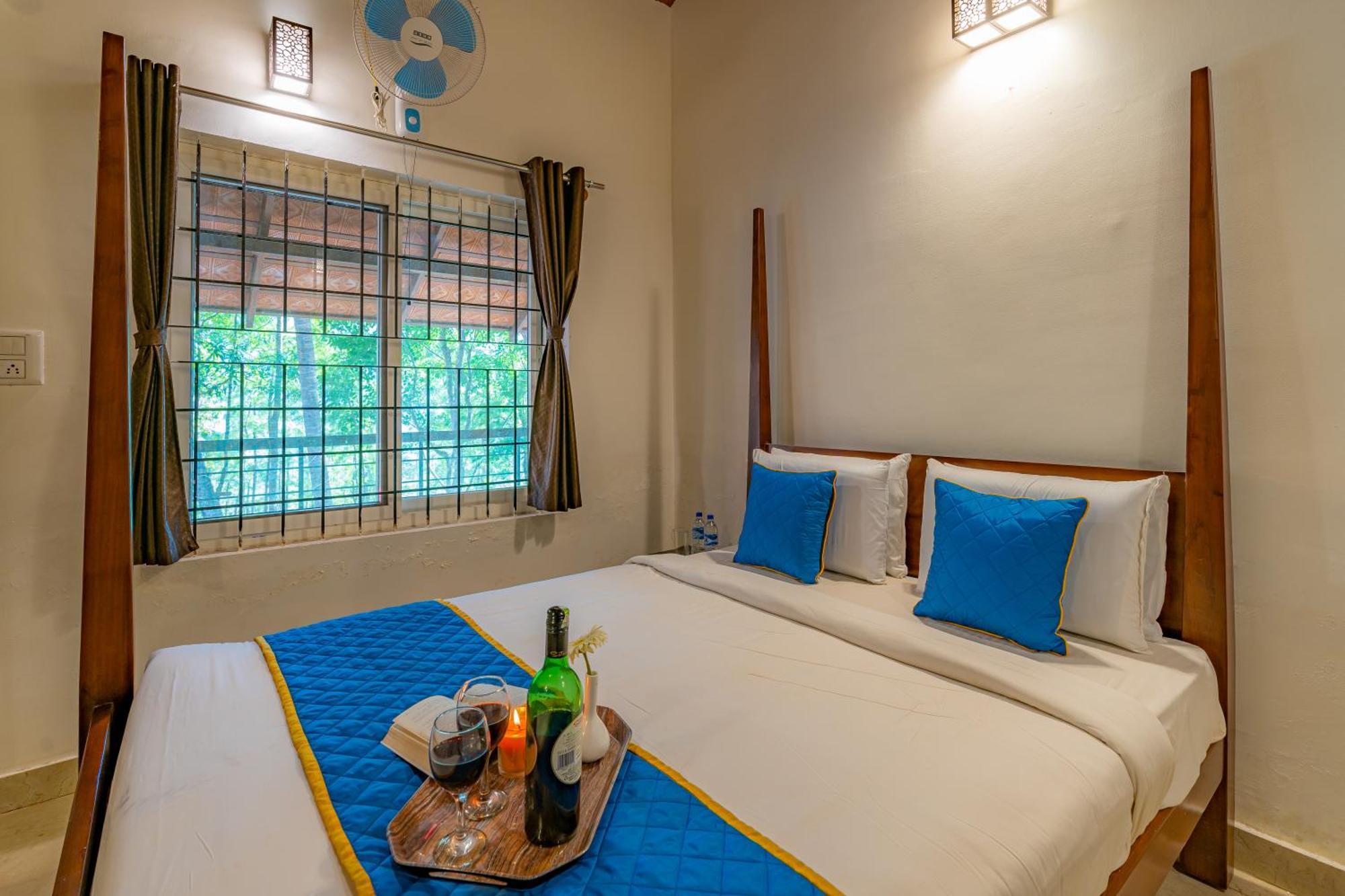 Q Swarga Retreat Hotel Attigundi ภายนอก รูปภาพ