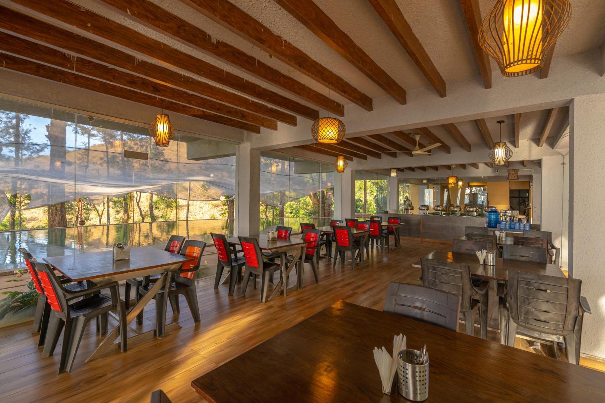 Q Swarga Retreat Hotel Attigundi ภายนอก รูปภาพ