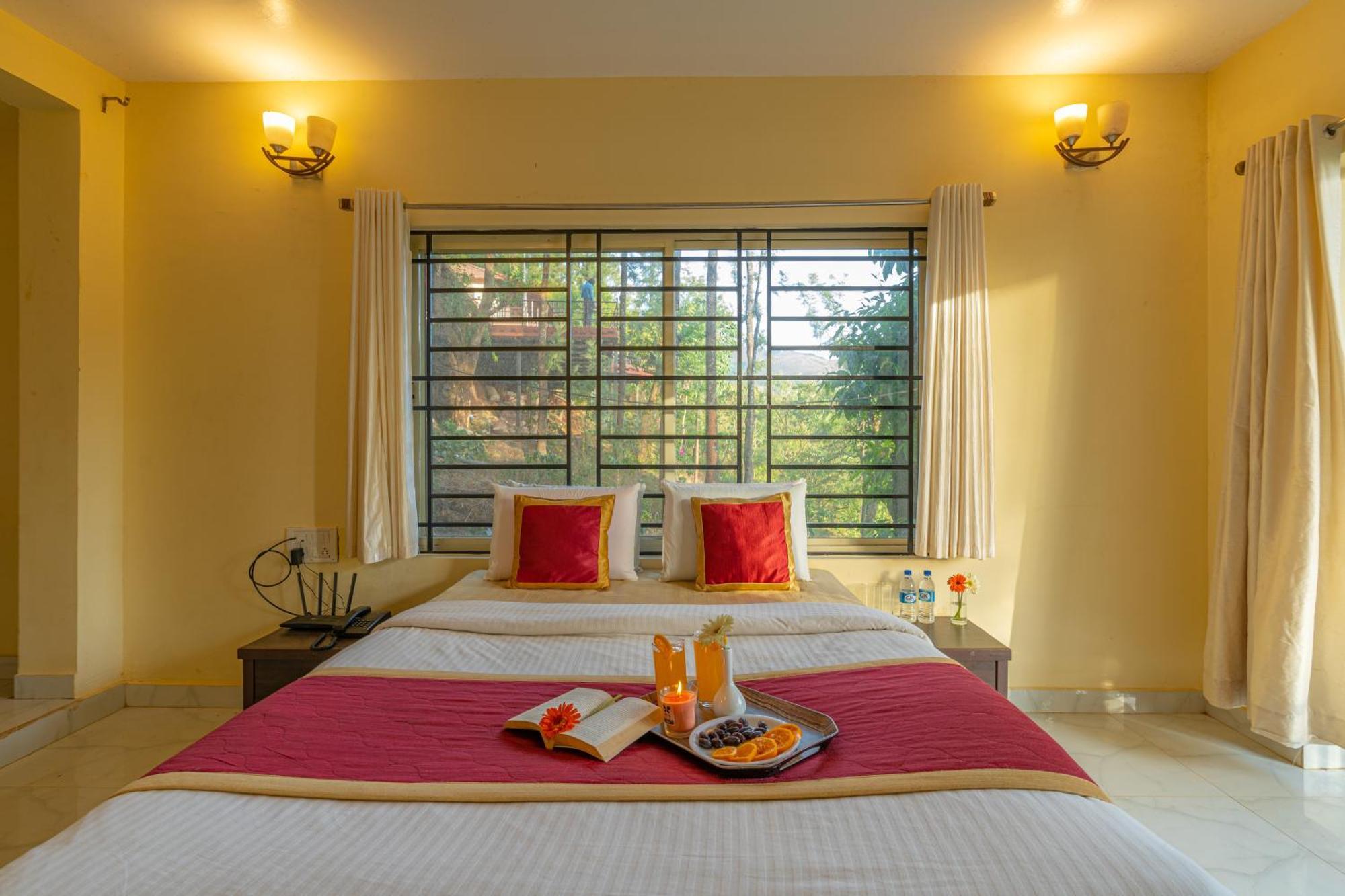 Q Swarga Retreat Hotel Attigundi ภายนอก รูปภาพ